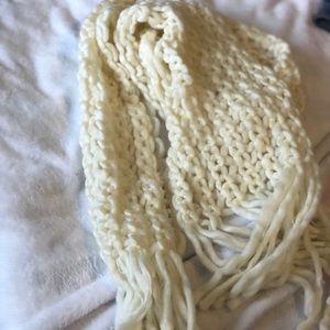 CREAM Knit Scarf